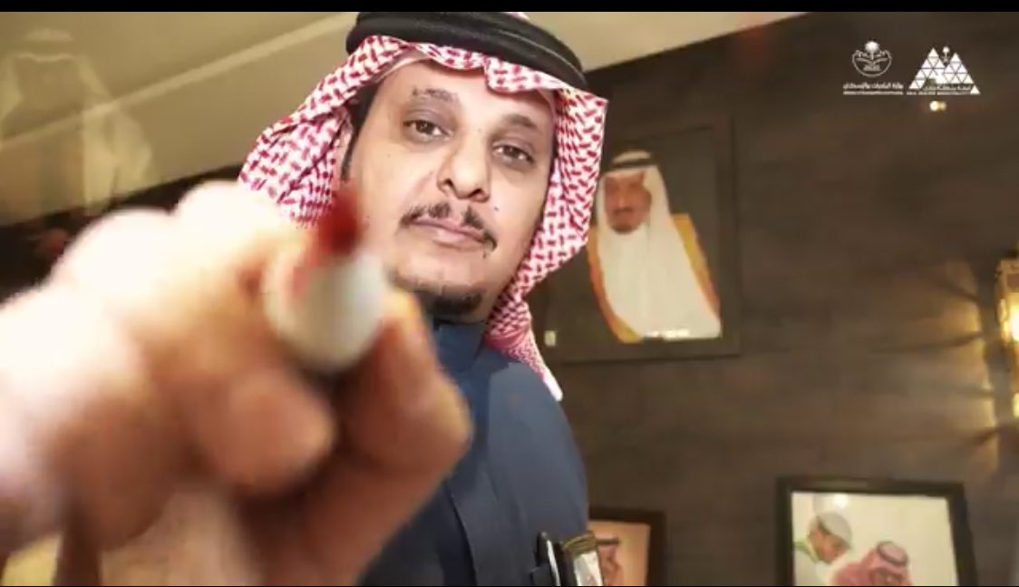 كل يوم تثبت أمانة حائل أن العمل المتقن يصنع الفرق؛
حدائق نابضة بالجمال، وخدمات ترتقي بجودة الحياة، ونظافة تليق بالمدينة، وإنجازات تتواصل بثبات.
المهندس سلطان بن حامد الزايدي،
إبداع متواصل يستحق الإشادة. 🌹