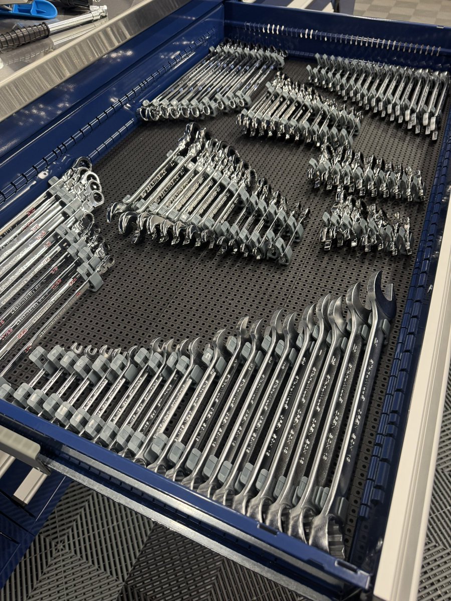 Obsessed_Garage's tweet image. Which do you prefer for tool organization?

Sonic Foam Systems
Or
Tool Grid Boards

#tools #organization #obsessedgarage #garage