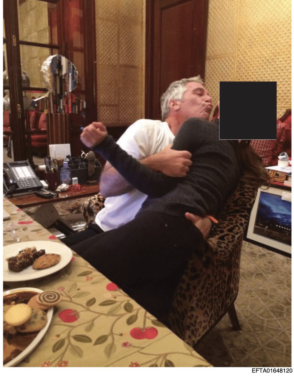 SarahisCensored's tweet image. This doesn’t look friendly.