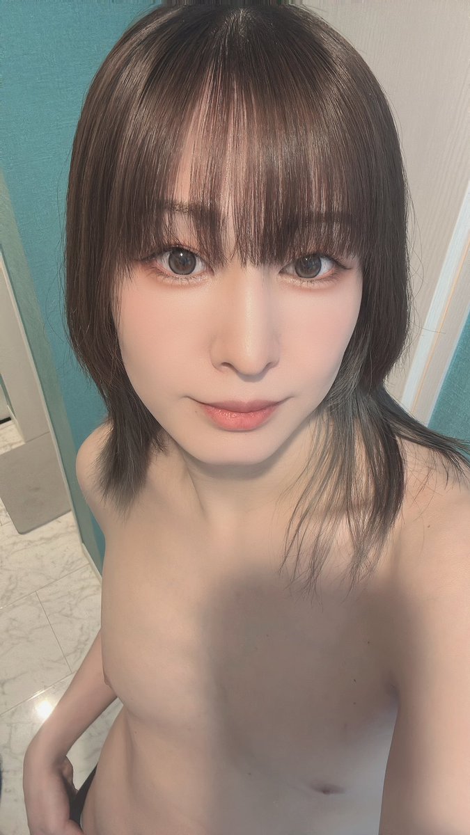 最近カラコン変えたんだけど、いい感じじゃない？？

 #女装
 #男の娘
 #女装・男の娘