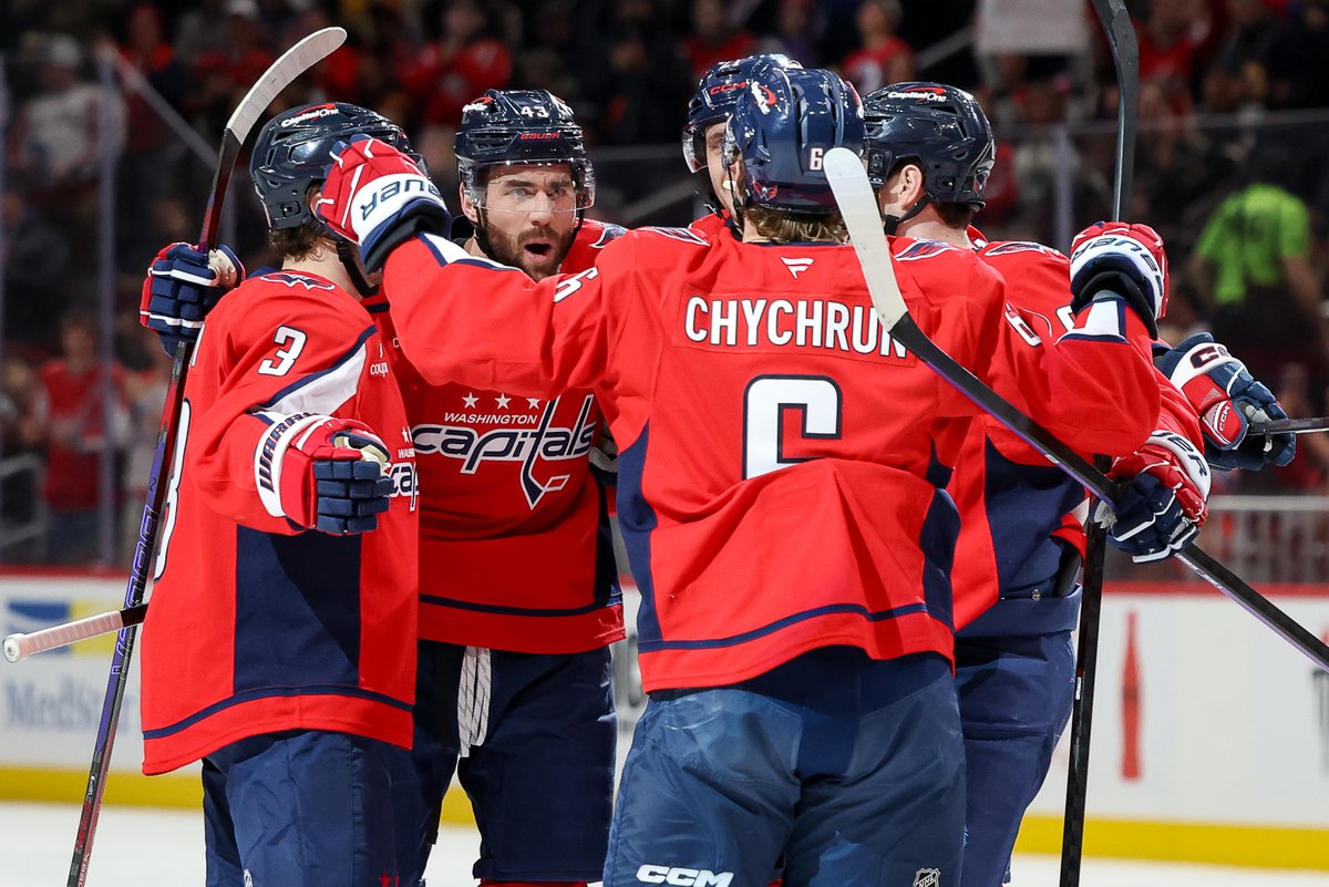 MonSportsNet's tweet image. This is what we love to see! 📸

#ALLCAPS | #CapsPreds