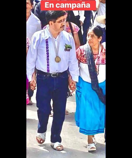 GuacamayanLeaks's tweet image. El ministro indígena @HugoAguilarOrti sigue desatado..

En campaña // En el cargo