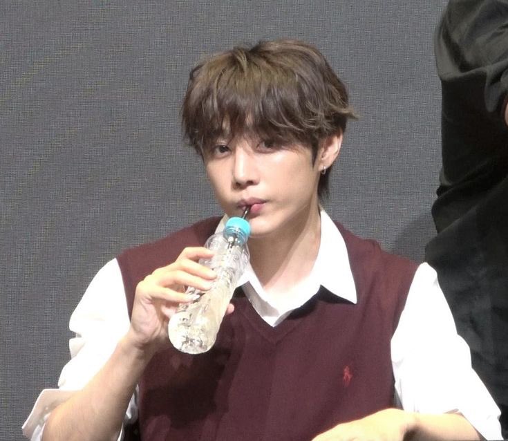 ⠀⠀⠀⢀⣀⣀⣀⣀⠀⠀⠀⠀⠀⠀⠀⠀⠀⠀⠀⠀⠀⠀
⠀⠀⡸⠁⠀⠀⠀⠀⠈⠁⠒⠠⠄⢀⡀⠀⠀⠀⠀⠀⠀⠀
⠀⠀⢣⣀⣀⠀⠀⠀⠀⠀⠀⠀⣀⣀⠀⠁⠀⠄⡀⠀⠀⠀
⠀⠀⠀⠀⠘⡄⠀⠀⠀⢴⠒⠉⢹⡟⢿⠛⣶⣦⣄⣱⠀⠀
⠀⠀⠀⠀⠀⠈⠓⠤⢄⠀⠑⡄⠀⠳⠞⠷⡼⠶⠃⠀⠀⠀
⠀⠀⠀⠀⠀⠀⠀⠀⠀⠙⠦⠇