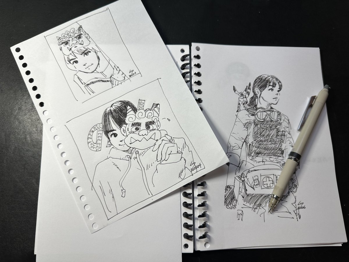 amoudeus @291eIhvT2Z4mTjj 最近A5サイズのリンクだけのルーズリーフで