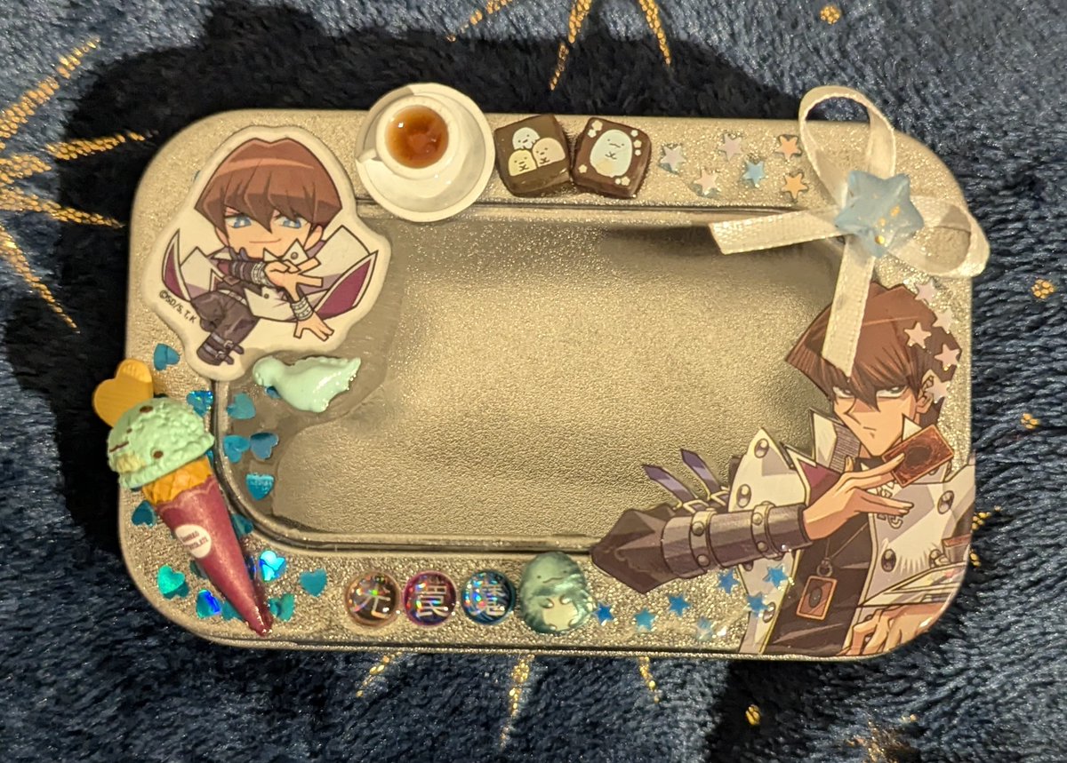 ClowningRat's tweet image. my fingers are covered in resin I will die in seven days