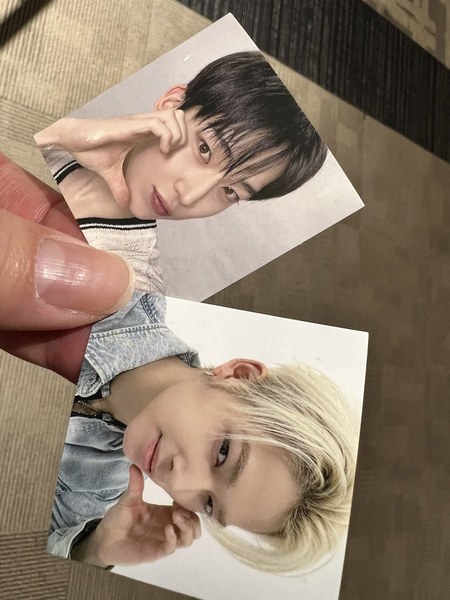 ka117HAPPY's tweet photo. 朝イチでムビチケ買いに行ってきた
最推しは来なかったけどSUNKI来た💕
自分が参戦したライブが大きなスクリーンで見れるのはうれしい🤗
#ENHYPEN https://t.co/3cBYX5V9yN