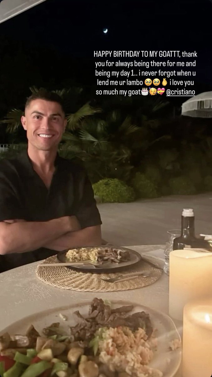 onlynic__'s tweet photo. Feliz aniversário para o meu número 1, eu te amo muito. Sempre te idolatrei desde que comecei a assistir/jogar futebol. Eu queria me tornar um jogador de futebol famoso como você, @Cristiano. Te amo muito. Feliz 41º aniversário! https://t.co/McjwqkroeU