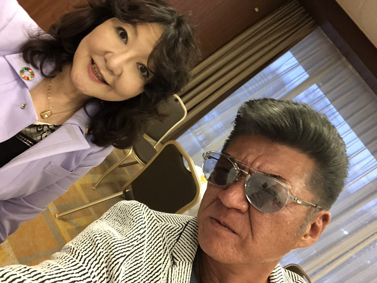 おはようさん❗️
今朝は回鍋肉作ったが
飯炊き忘れ
冷凍庫焼飯の残りと一緒で❗️
写真は…
以前お会いした
片山さつき大臣と
メチャ男前の人でした❗️そ
ファイティン💪