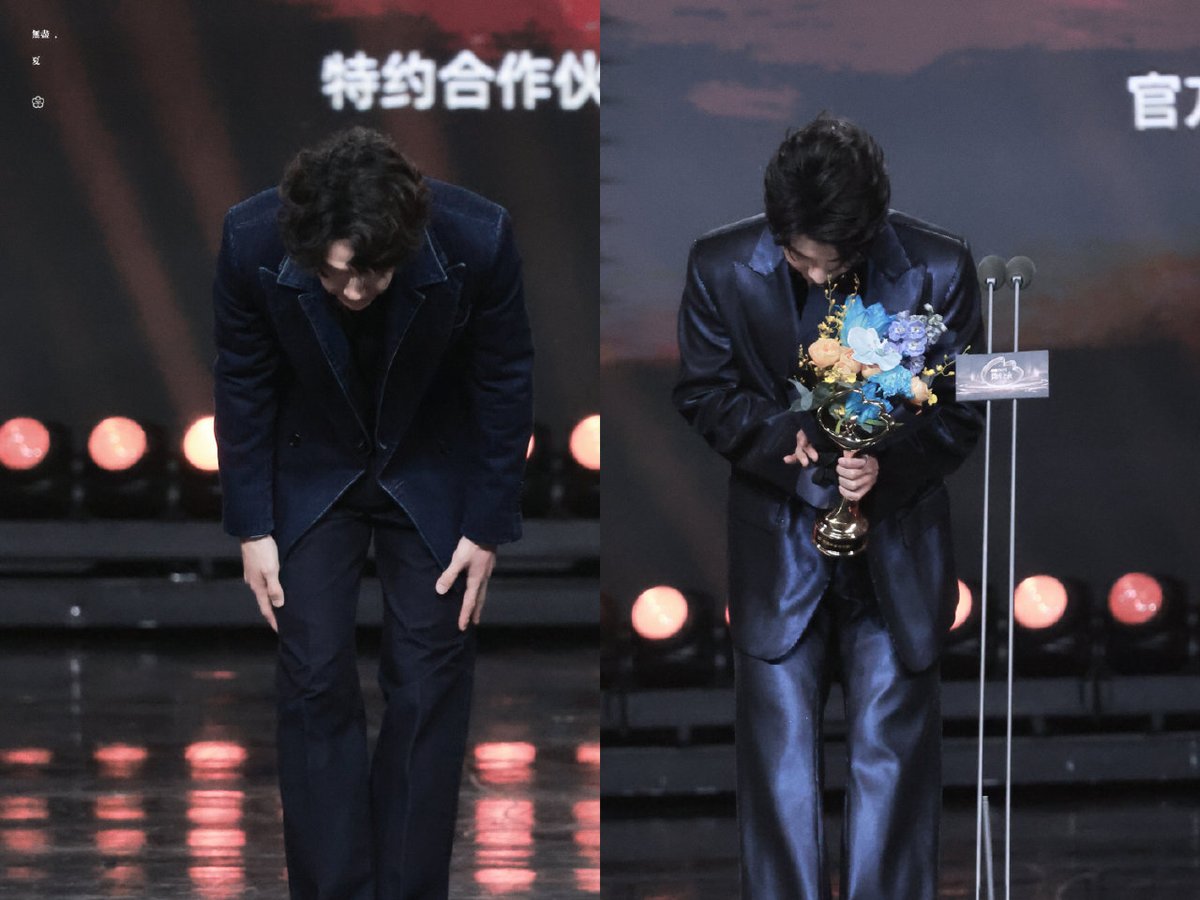 PinkyWinkyxBJYX's tweet photo. เด็กดีทั้งสองคนนี้ ไม่ว่าจะมีคนว่าร้ายใส่พวกคุณยังไง ความจริงที่ว่าพวกคุณเป็นคนที่มีคุณค่า เป็นบุคคลที่น่าเอาเยี่ยงอย่าง และที่สำคัญพวกคุณทั้งคู่เป็นผู้มีฝีมืออย่างแท้จริงนั้น ก็เป็นจริงอยู่ดี 
♡. รักป๋อจ้านที่สุด ♡. https://t.co/4ThWCw9Iwm