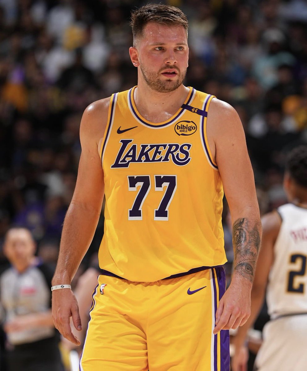 The Lakers are projected to have the most cap space of any team this summer as LeBron James is set to enter free agency.

🍿🍿🍿
