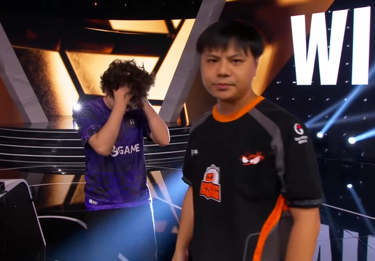 been working on a video and randomly came back to a tab paused on an INSANE frame