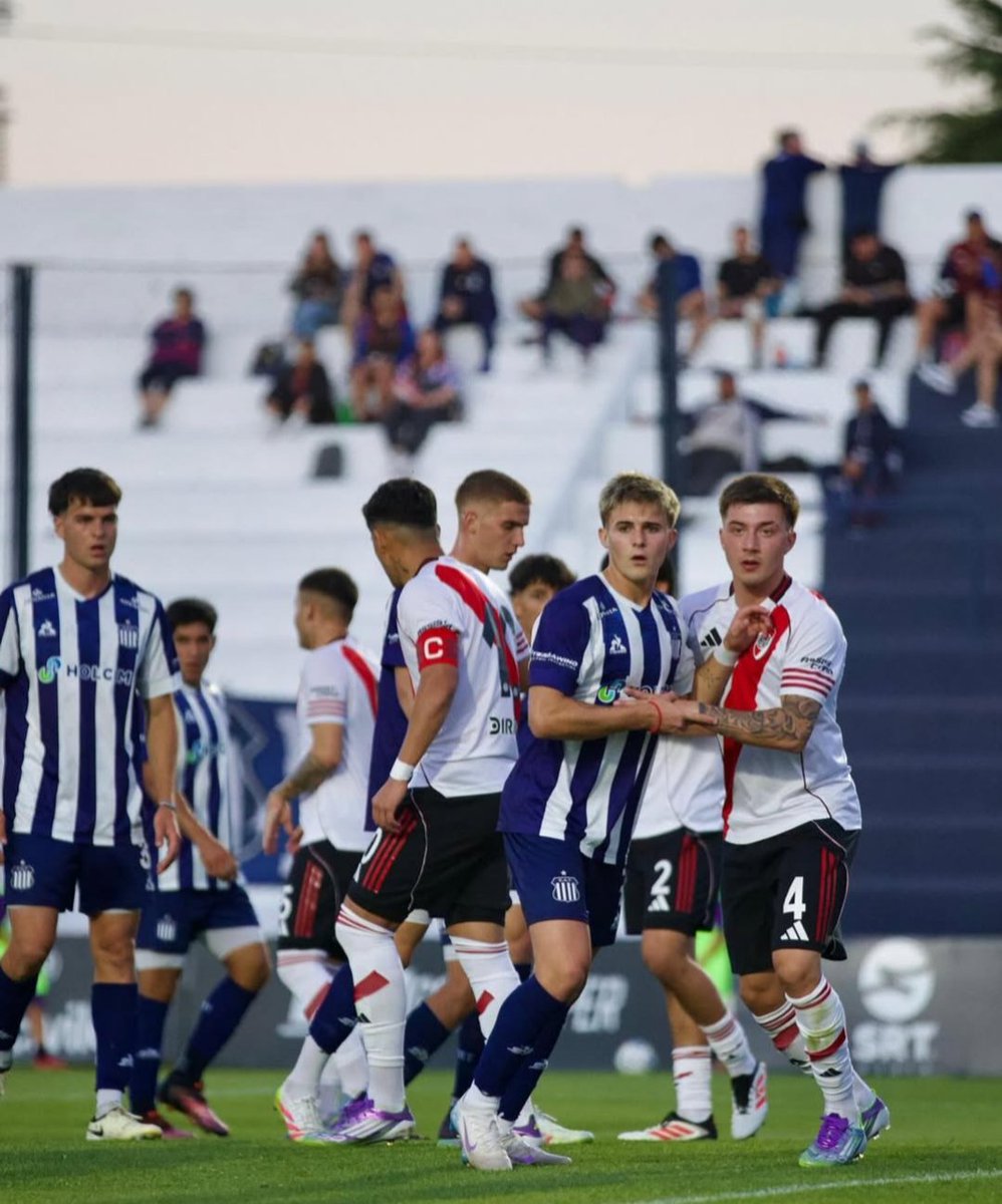 CATcordoba1913's tweet photo. ¡FINAL DEL PARTIDO!
River 2-0 #TALLERES
#ReservaLPF
#VamosTalleres https://t.co/kaL01GeQTs