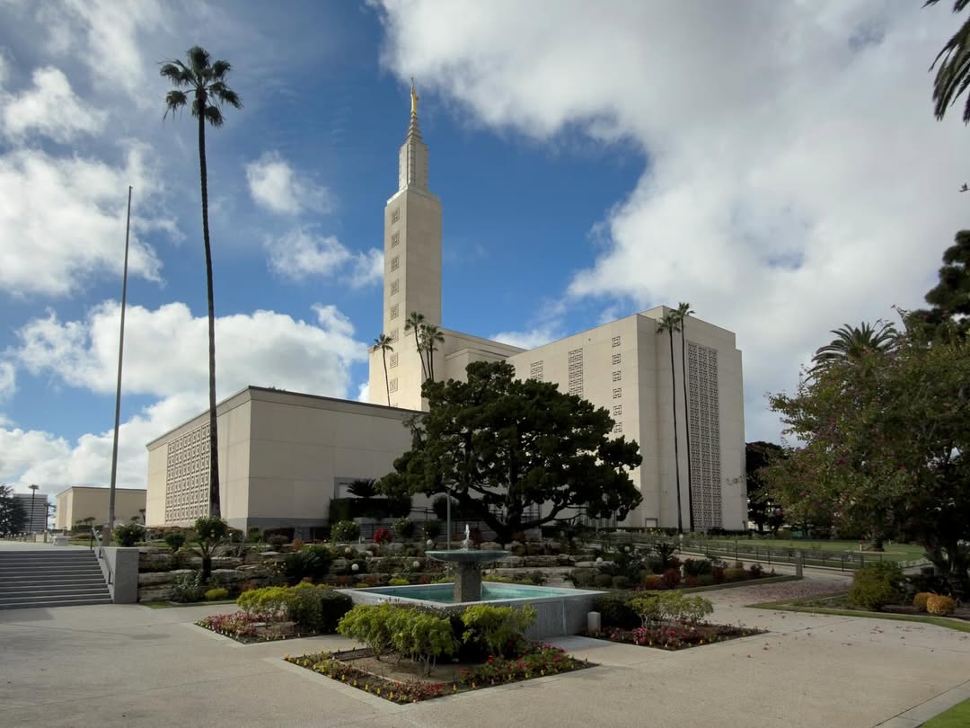 PerfectGirlb7's tweet image. Eternal Blue Sky