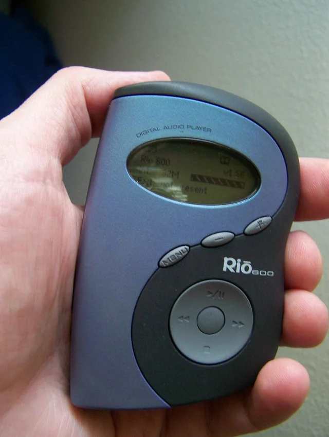 Roneil Rumburg 🎧 tweet media