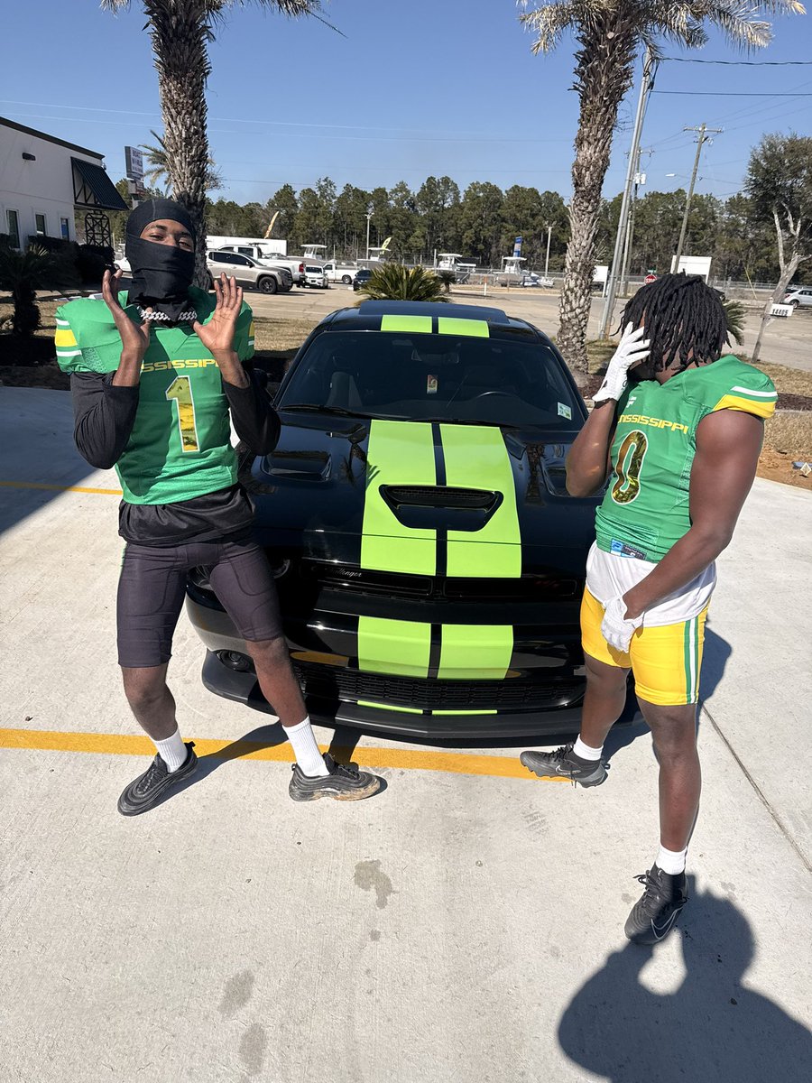 Antonio Sanders || tweet media