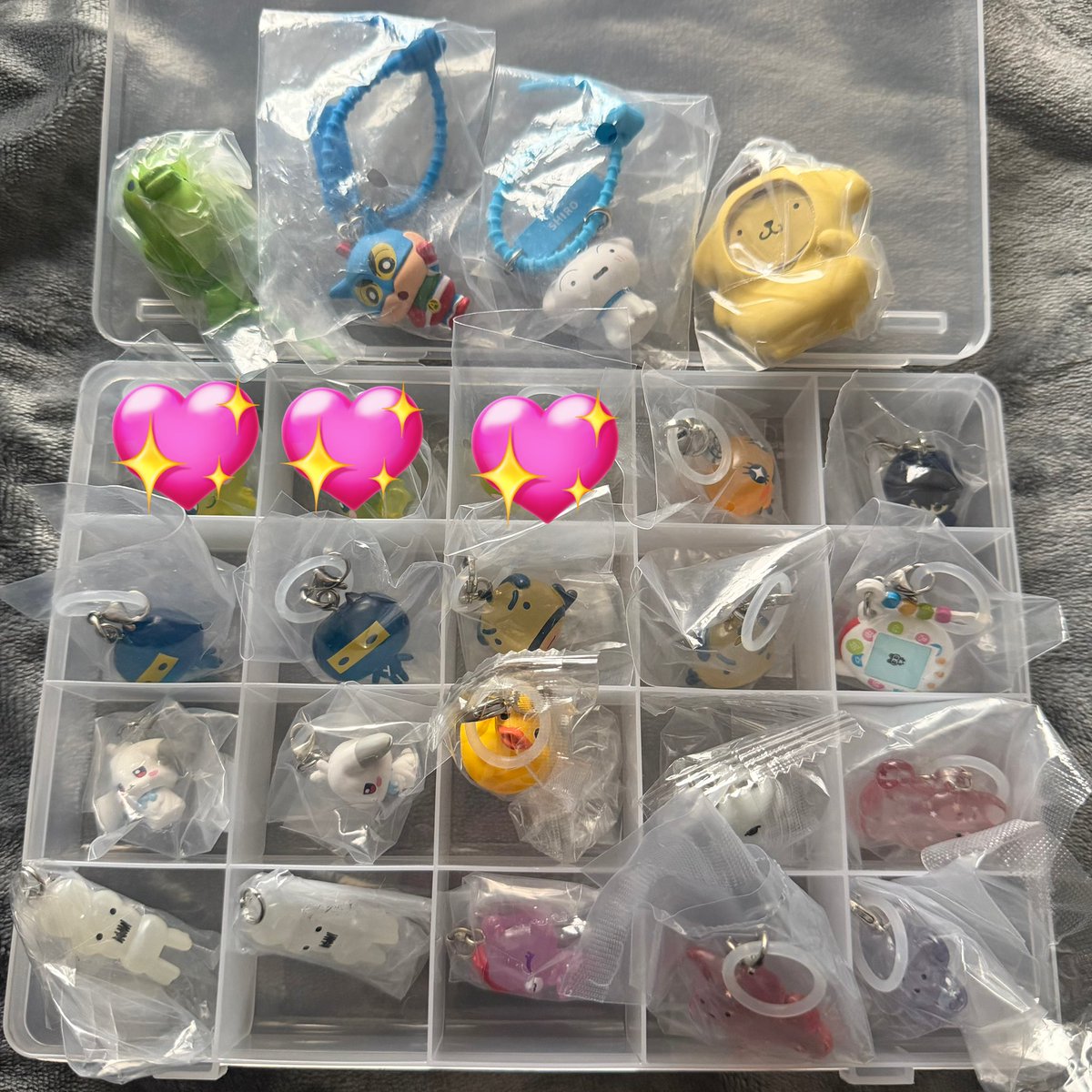aikarinchan8's tweet photo. 譲：画像1、2、3枚目　
　　定価＋送料
サンリオは3枚目と抱き合わせの方優先

郵送(プチプチ＋OPP袋)、paypayにてお取引きできる方いたらお待ちしております🩷￼
#めじるしアクセサリー https://t.co/XoIy7KjgZi