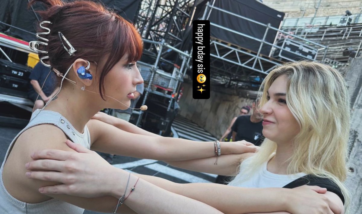 danythinkerr's tweet image. 🩷💛