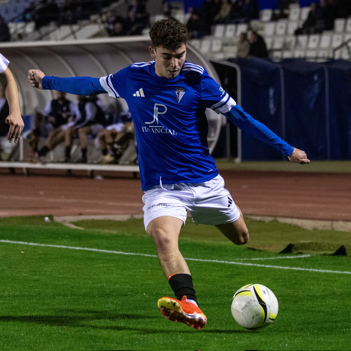 ©️ Sello de calidad 𝐜𝐚ñ𝐚𝐢́𝐥𝐥𝐚. 

🚀 <a href="/_mariolopeezz/">_mariolopezz</a> 
🤹🏻 Miguelito Alconchel 

#CDSanFernando1940