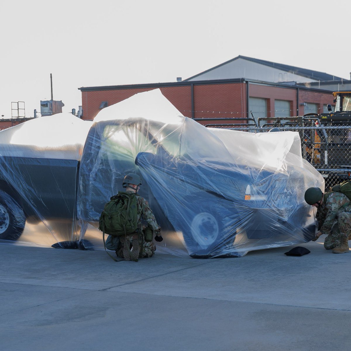 Missouri_NG's tweet image. Check out these additional moments from the @139AW Combat Readiness Inspection. Airmen operated in full MOPP gear while training in a simulated contested environment, sustaining the mission while preparing for CBRN threats. #MoGuard

Learn more: 139aw.ang.af.mil/News/Article/4…