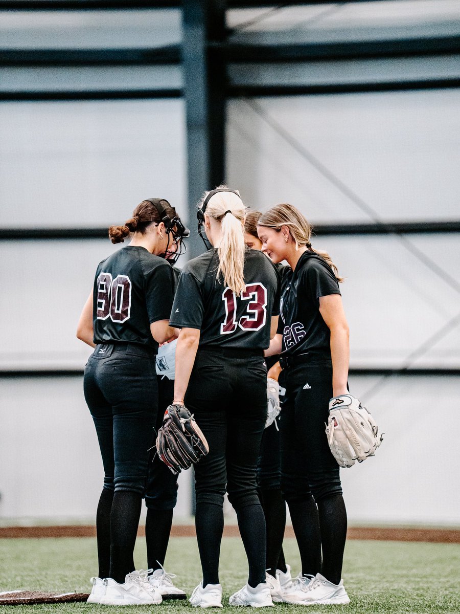 MASH Softball tweet media