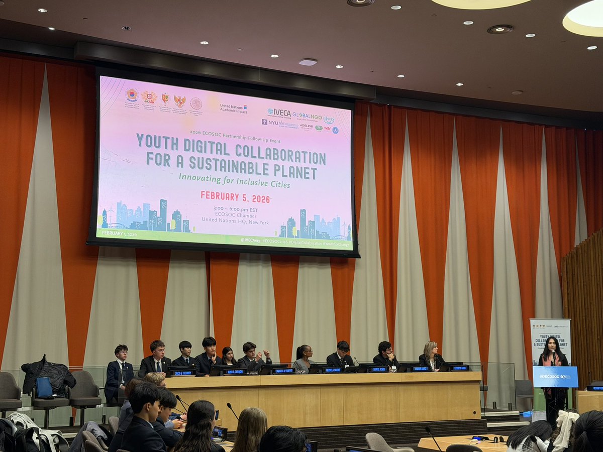 DrJudyK's tweet image. Pay attention to where you walk! Swap clothes! Student ideas at “Youth for Collaboration for a Sustainable Planet” event @UN. Deputy Ambassador @Portugal_UN reports: schools integrate AI and robotics education in curriculum!  Connects tech, energy &amp;amp; mental health #youthforchange
