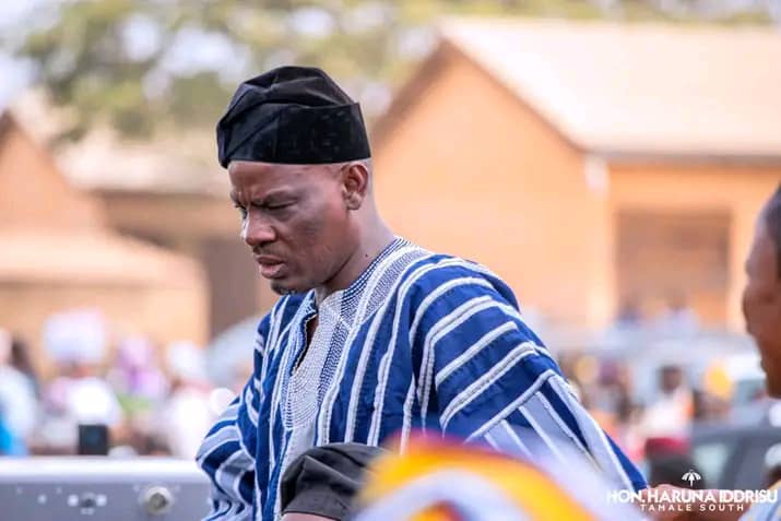 DaabuDeiya's tweet photo. #Zambia #zambie #smockIsPride 
Hon. @HarunaSpeaks1 rocking in his smock. https://t.co/1qvDqx9XtB
