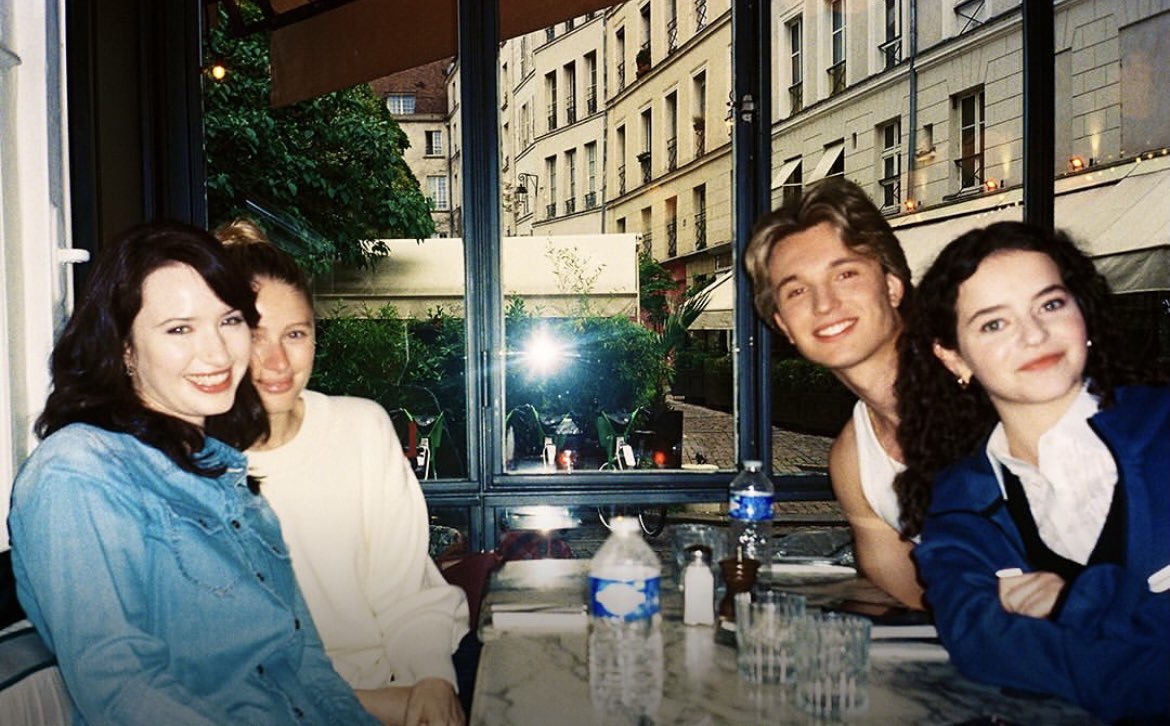 POV: Russo family in Paris 🫶🏻🇫🇷 (yes, Brayden is part of the family cause he’s Adriana’s boyfriend 😌)