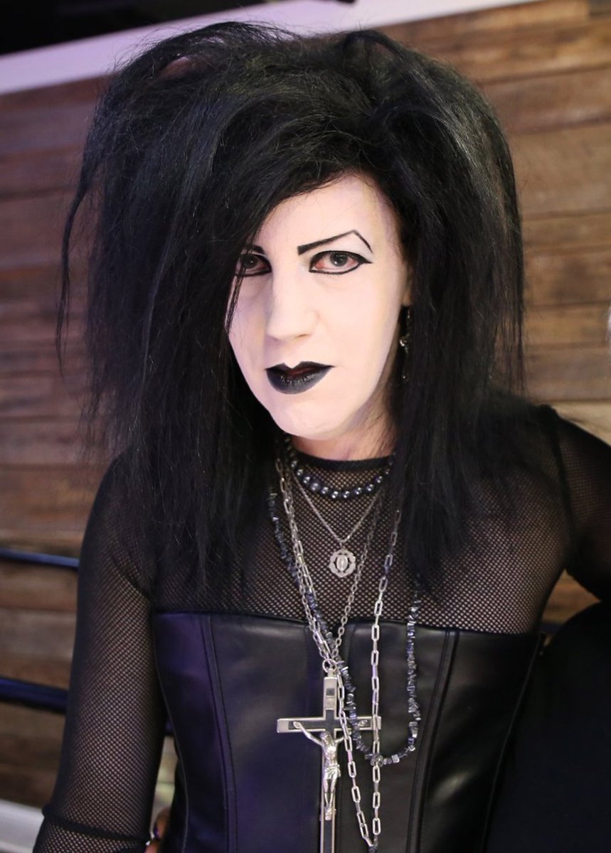 Vox_Sinistra's tweet image. Hey icons — tonight is the night! Join us in DTLA for a night of ‘80s escapism 💃🪩 as me and Steve Skeletal usher in the first Strict Tempo event downtown since 2022! 👯‍♀️

8pm-close at The Slipper Clutch — presale tix at Restless Nites 🎉 

#losangeles #laevents #dtla