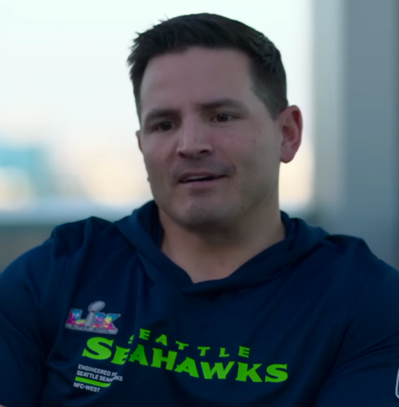 HawkMania tweet media