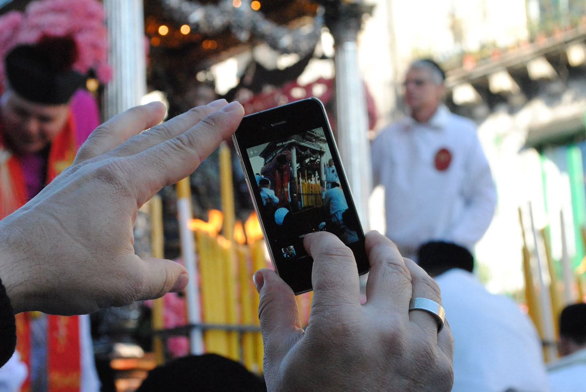 <a href="/Tecnoetica/">Davide Bennato</a> il primo esperimento social della festa di #Santagata fu #unnieasanta su Twitter nel 2014.