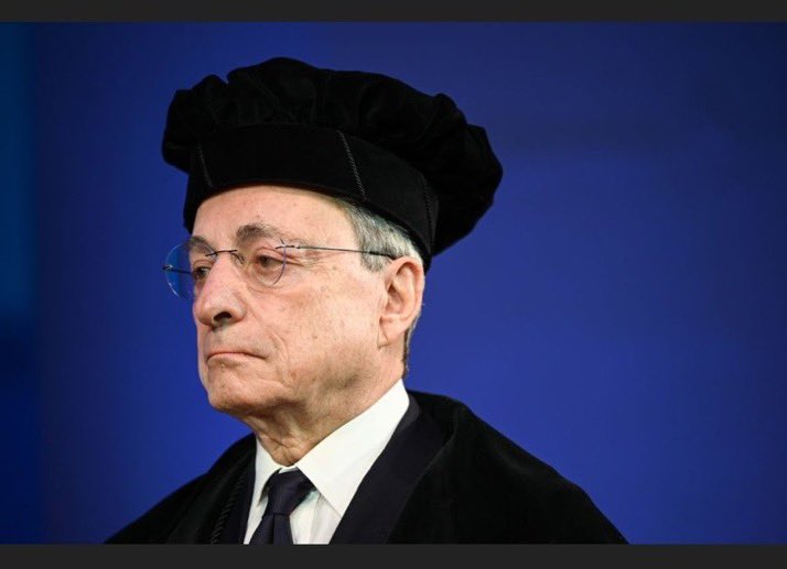marcell16895275's tweet photo. #Deaghi falso come Giuda La cosa più preoccupante è che lo riciclano le alte sfere perché lui è vantaggioso per le catastrofi fatte sul popolo a favore delle #Elithe
#Banche
#Multinazionali https://t.co/lcZcP99zrB