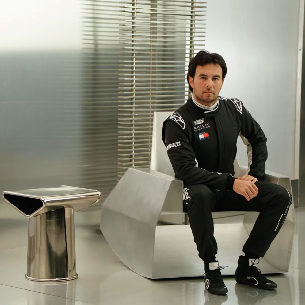 Me dio pose, me dio porte, me dio estilo, efectivamente, caaaaro, mi bb se ve caaaaroo🤌🏼🖤