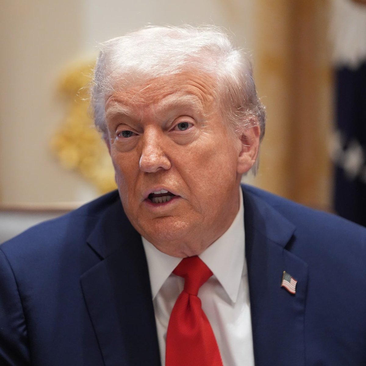 remarks's tweet image. JUST IN: 🇺🇸 Rep. Thomas Massie says President Trump called him a "moron" today for fighting to cut spending, end foreign aid, and expose sex traffickers.