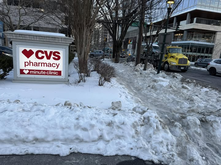 Kenneth Baer tweet media