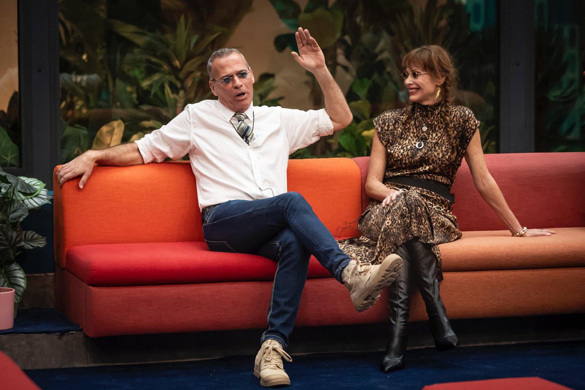 ZeppelinTV's tweet image. El SUPERJUEVES ha comenzado por todo lo alto 🤯💥 #GHDúoGala5