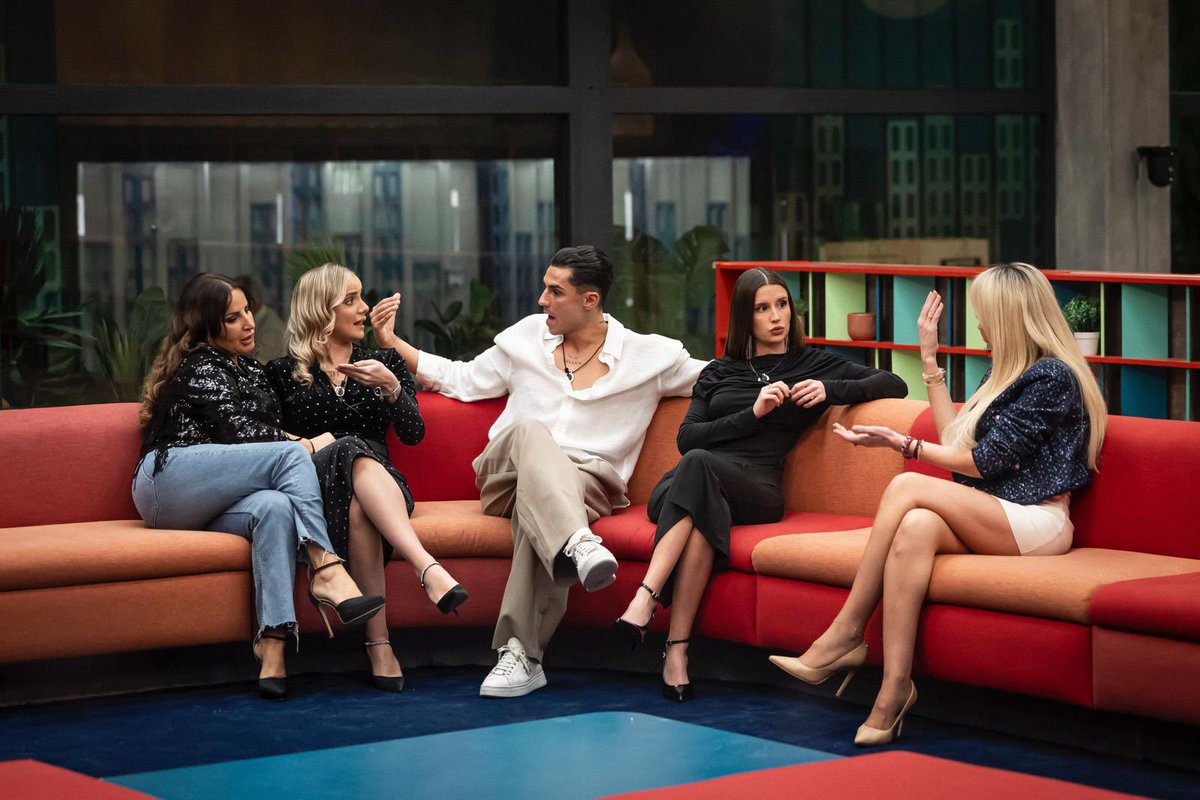 ZeppelinTV's tweet image. El SUPERJUEVES ha comenzado por todo lo alto 🤯💥 #GHDúoGala5