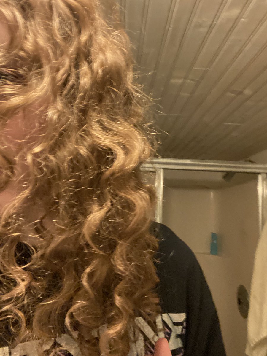 strangledmutt's tweet image. yet another day of no one to play with my hair in this god forsaken world