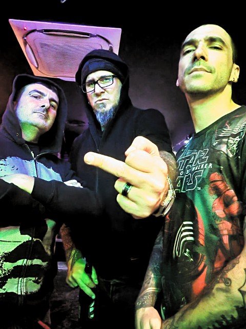 G ᴏ ɴ ᴢ ɪ ʟ ʟ ᴀ 🔊 tweet media