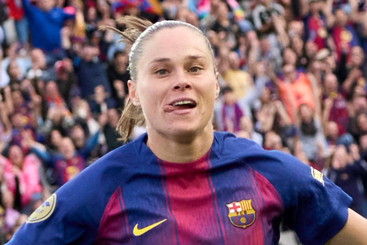 81' ¡Gol del Barça! Pajor marca el cuarto frente al Madrid

Real Madrid 0 - 4 FC Barcelona