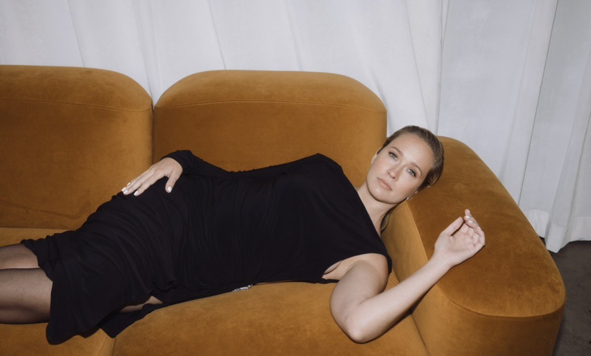 TheRealAnnaCamp's tweet image. Just lying around waiting for @ScreamMovies to premiere…