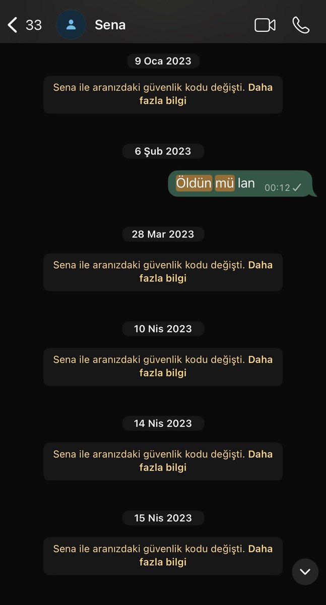 Çok sevdiğim ve depremde vefat eden bir arkadaşıma depremden saatler önce yazdığım mesaj. Depremden sonra saatlerce bu mesaja bakıp ağladığımı biliyorum. Sevdiklerinizle sık sık görüşün. Onlara güzel şeyler söyleyin.