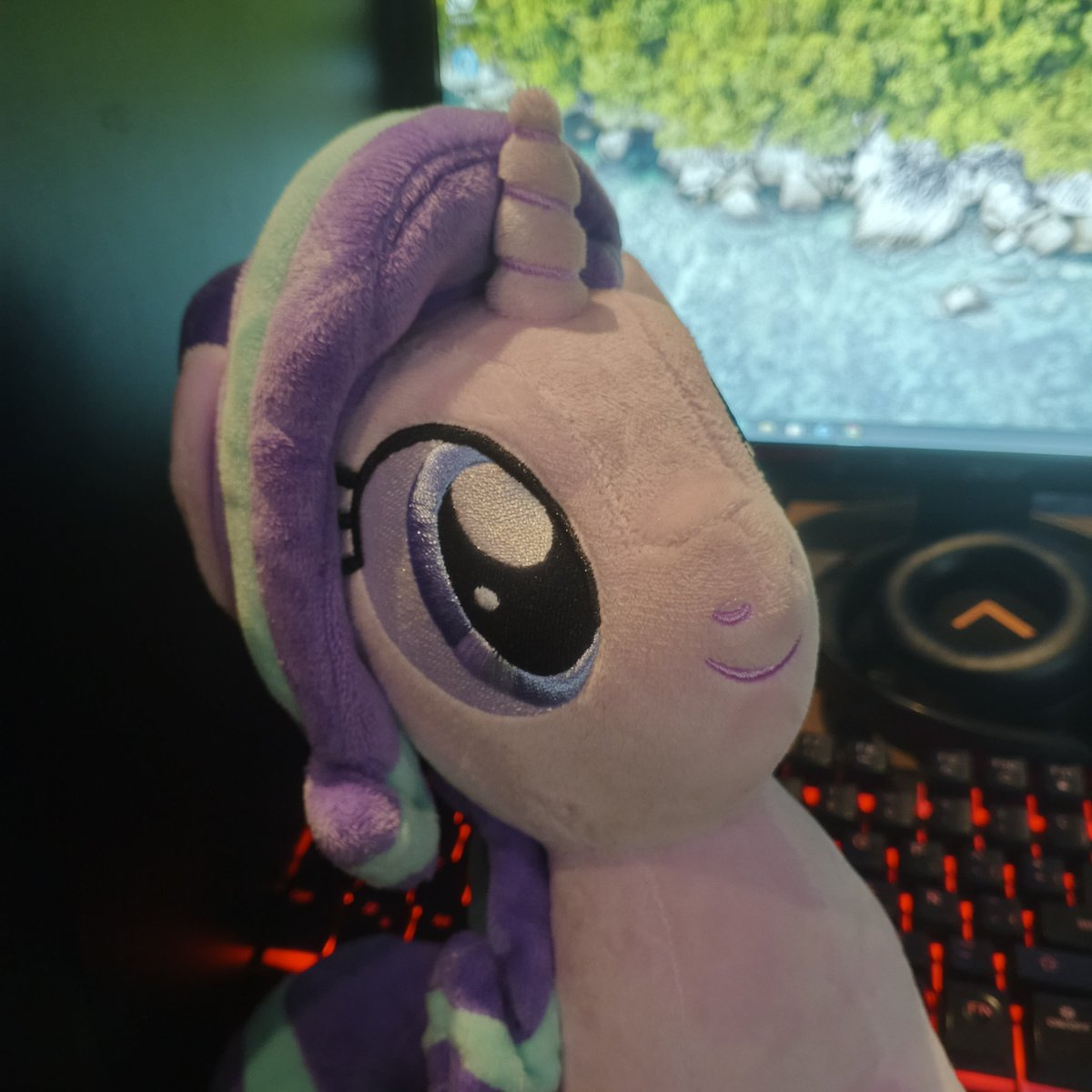 I still want Little Caesars ngl also I brought starlight to school today yay
#mylittlepony