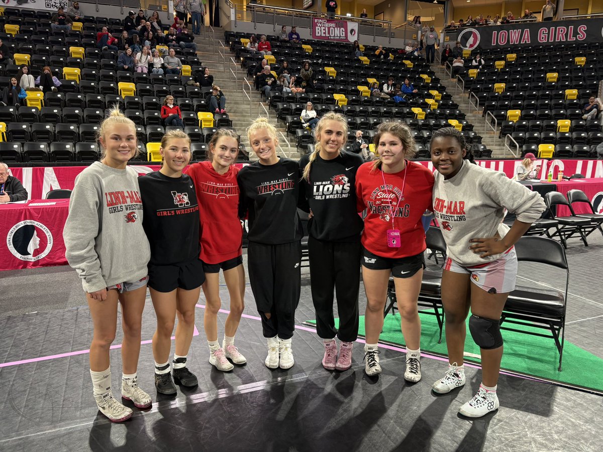 Linn-Mar is warmed-up ready to take the mat for Session 1 at the Girls State Wrestling Tournament!