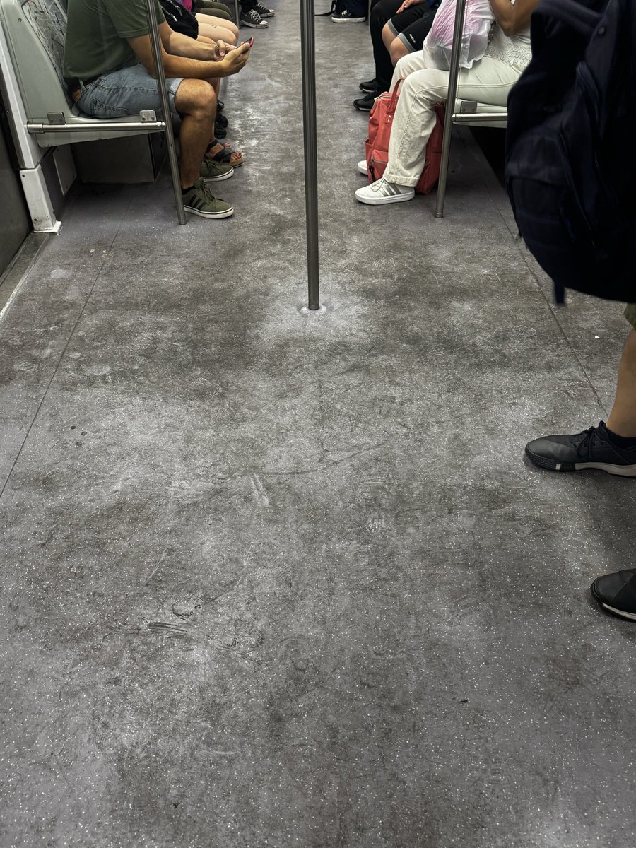 DISCULPE FUEGO TIENE tweet media