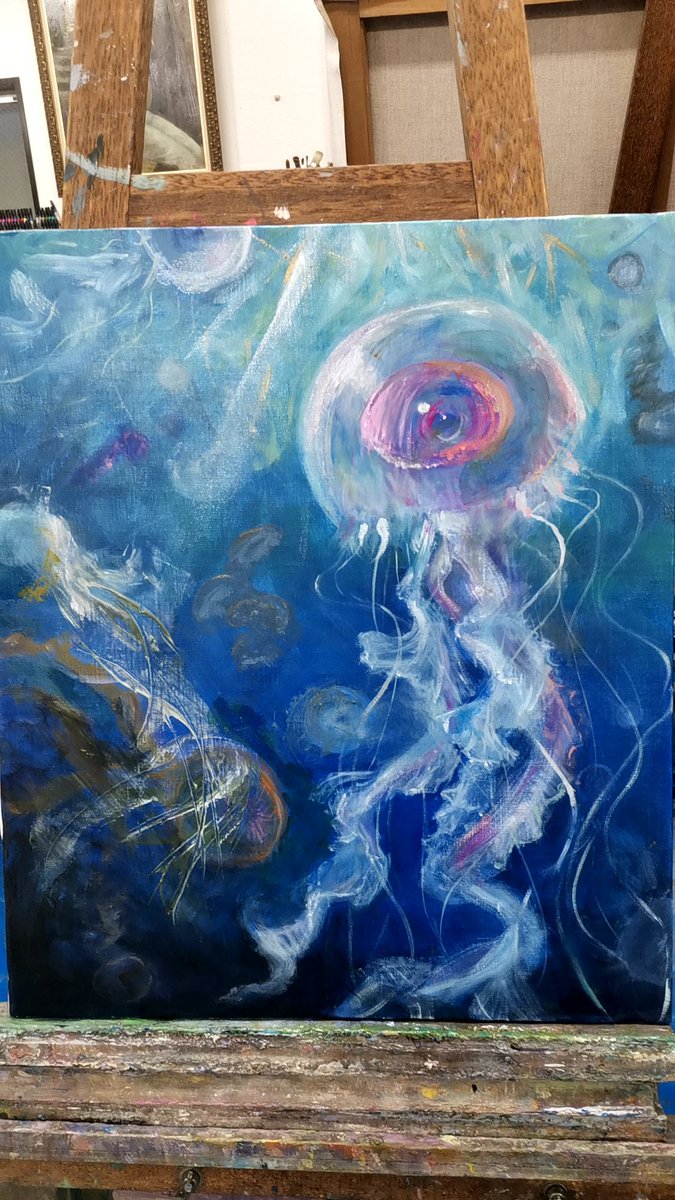 EllMz7's tweet photo. 久しぶりの投稿！
新しい絵画教室に通っています。
先生はその人にあった個性を伸ばす指導をしていて、描くのが楽しいです！！　
#油絵 #絵画 #いらすと https://t.co/ZiUNa52YoI