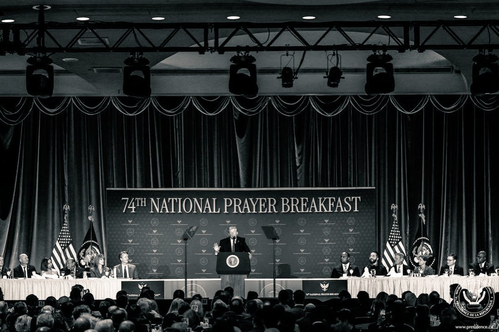 Le Président de la République, Félix-Antoine Tshisekedi, a assisté ce jeudi 5 février au 74e National Prayer Breakfast à Washington D.C. Cette rencontre annuelle, créée en 1953, est placée sous le thème de la réconciliation et du dialogue, et vise à rassembler, dans un esprit de
