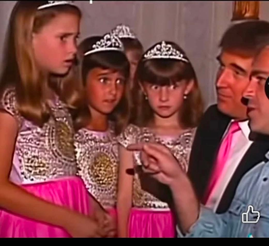 FmmmNasir's tweet photo. Shame on you America, shame on you @realDonaldTrump, where is the @Congressman_JVD @RepBrendanBoyle @SCOTUSblog @USSupremeCourt assume this small kids were your daughters😭😭😭😭😭 https://t.co/DvdNYCI2r9