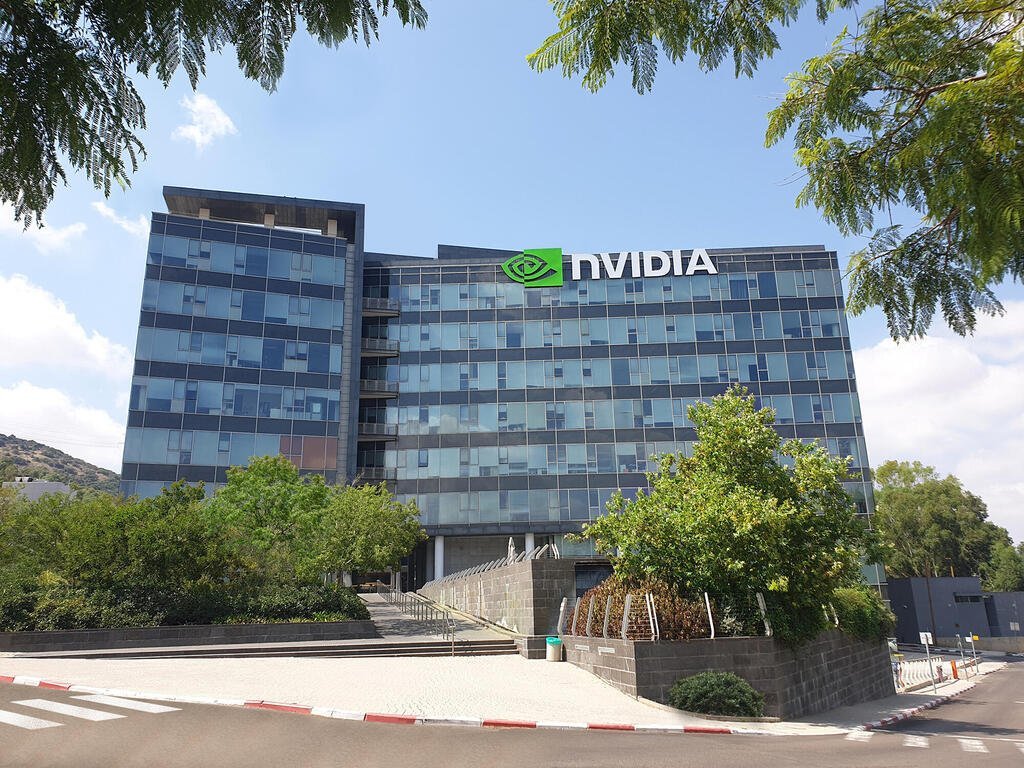 La empresa tecnológica Nvidia amplía su presencia en Israel con un nuevo complejo de oficinas en Yokneam

Ver nota: itongadol.com/avances/la-emp…

#Israel #MedioOriente #Nvidia <a href="/Israel/">Israel ישראל</a> #Avances #Innovacion <a href="/nvidia/">NVIDIA</a> <a href="/calcalist/">כלכליסט | Calcalist</a>