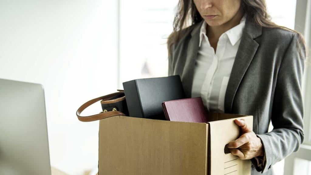 Mujeres, afectadas por desempleo y bajos sueldos. 
 El año pasado, la desocupación entre mujeres económicamente activas creció 18.7 por ciento, es decir, más de 400 mil mexicanas perdieron sus trabajos.