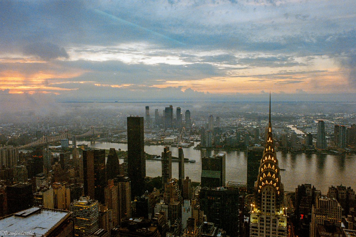viewfinderthis's tweet image. Manhattan Skyline on 35mm Film